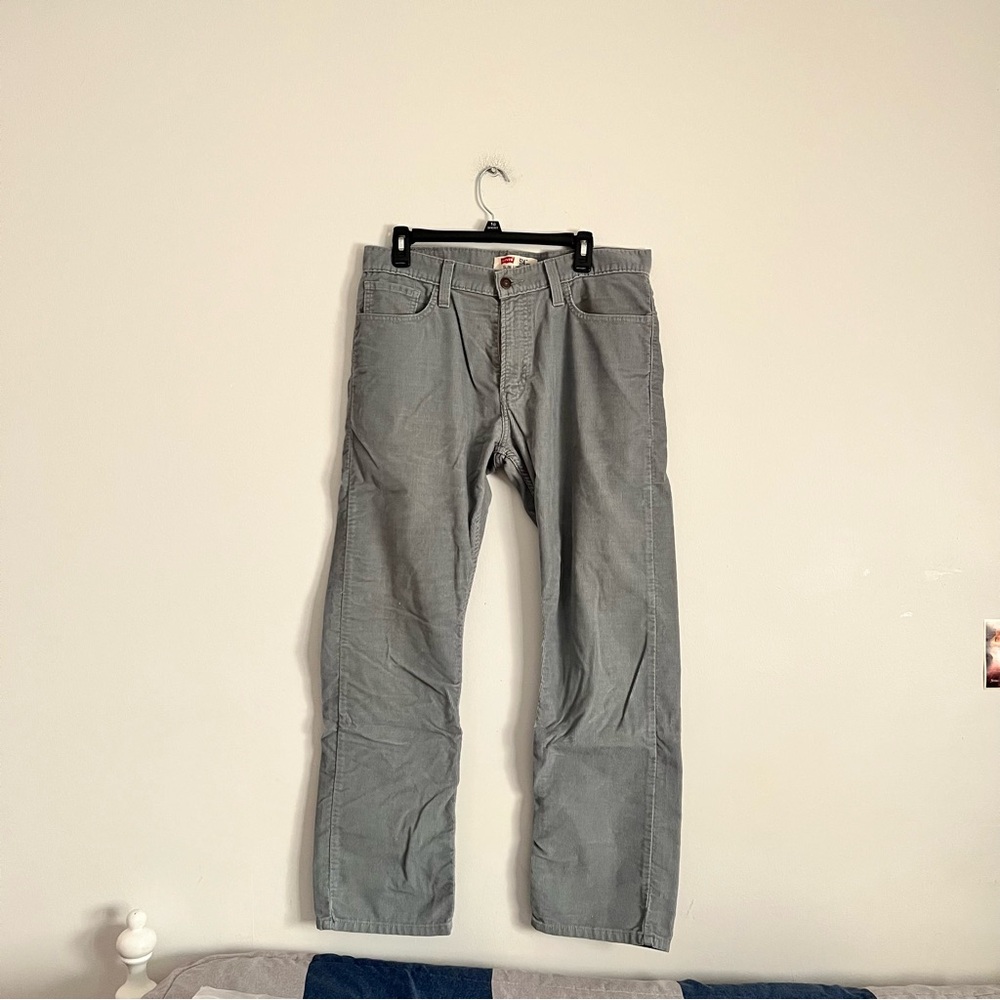 Levi's Men's 514 Light Gray slim straight pants